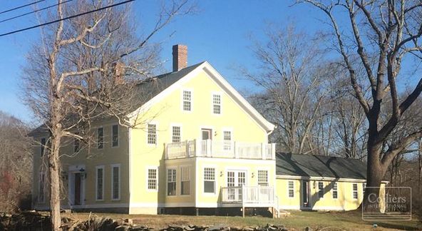 For Sale Office / Live-In: 60 Pomfret Rd, Brooklyn, CT 06234